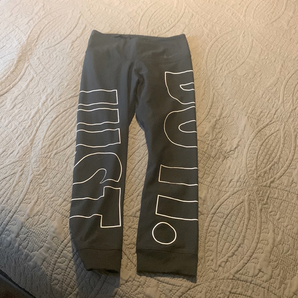 Xs dri-fit  work out leggings capris